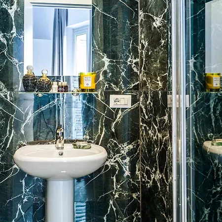 게스트하우스 Elysium Colosseo 4*